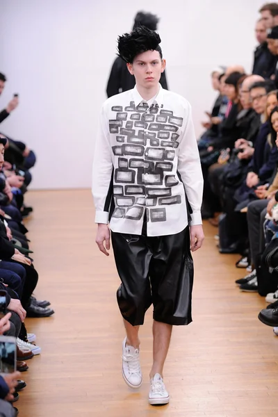 Look 29